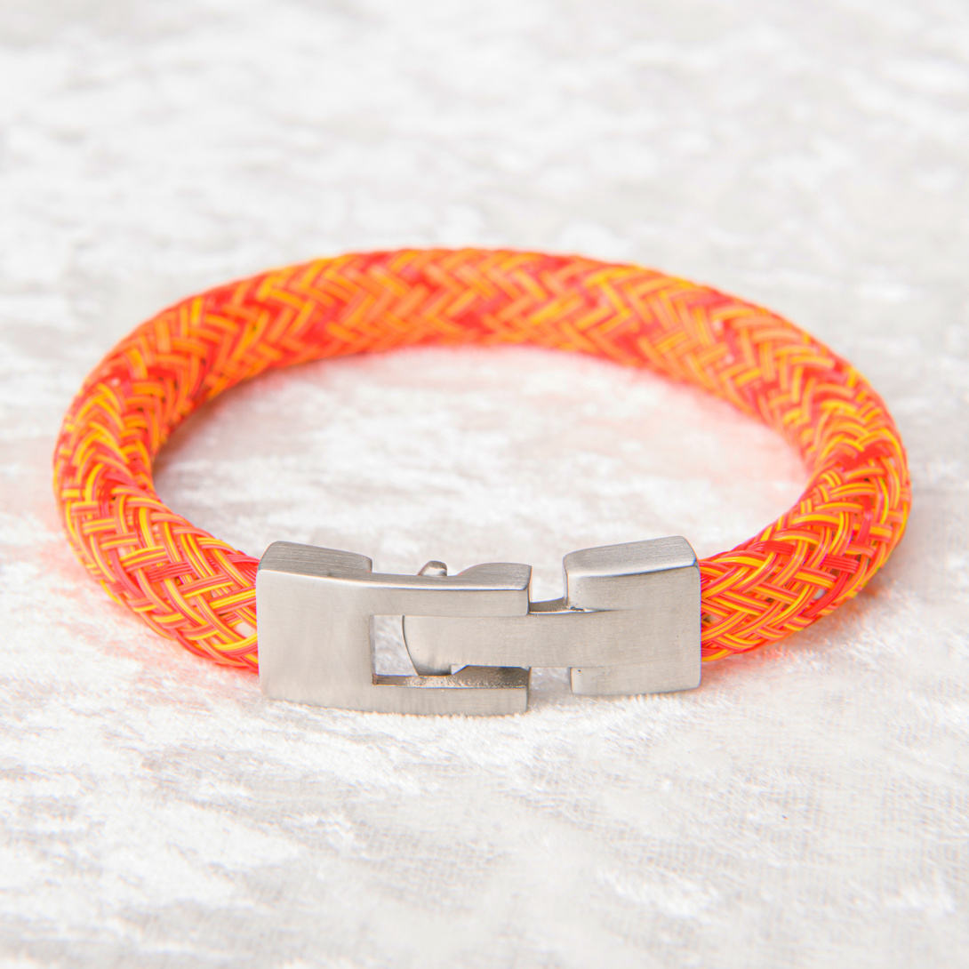 Be:ion Leonブレスレット ファイヤーオレンジ